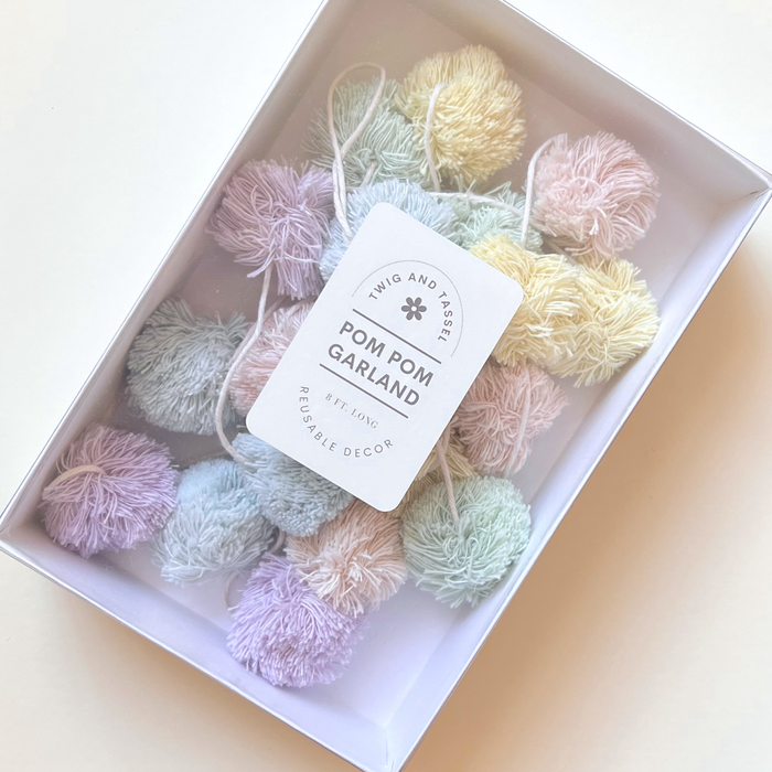 Pom Pom Garland